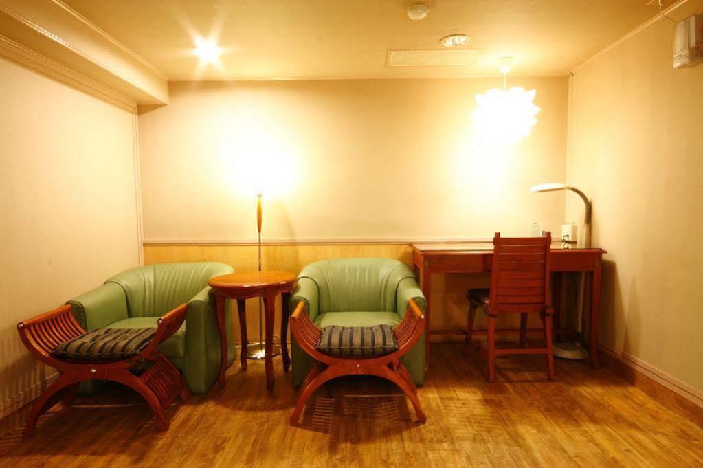 Kindness Hotel - Yuanlin Esterno foto