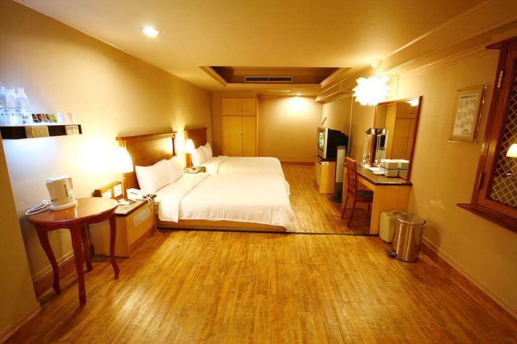 Kindness Hotel - Yuanlin Esterno foto